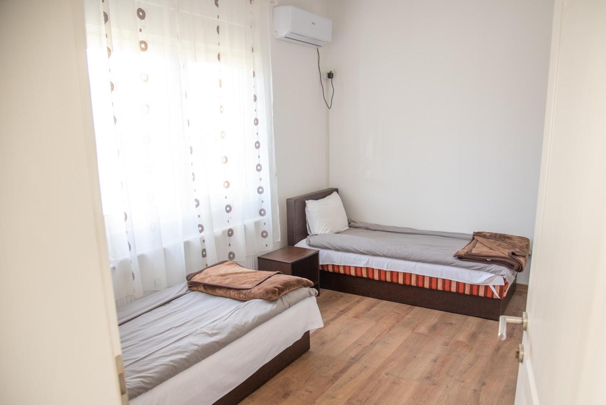 Apartments Kuca Aleksic Ni Eksteriør bilde