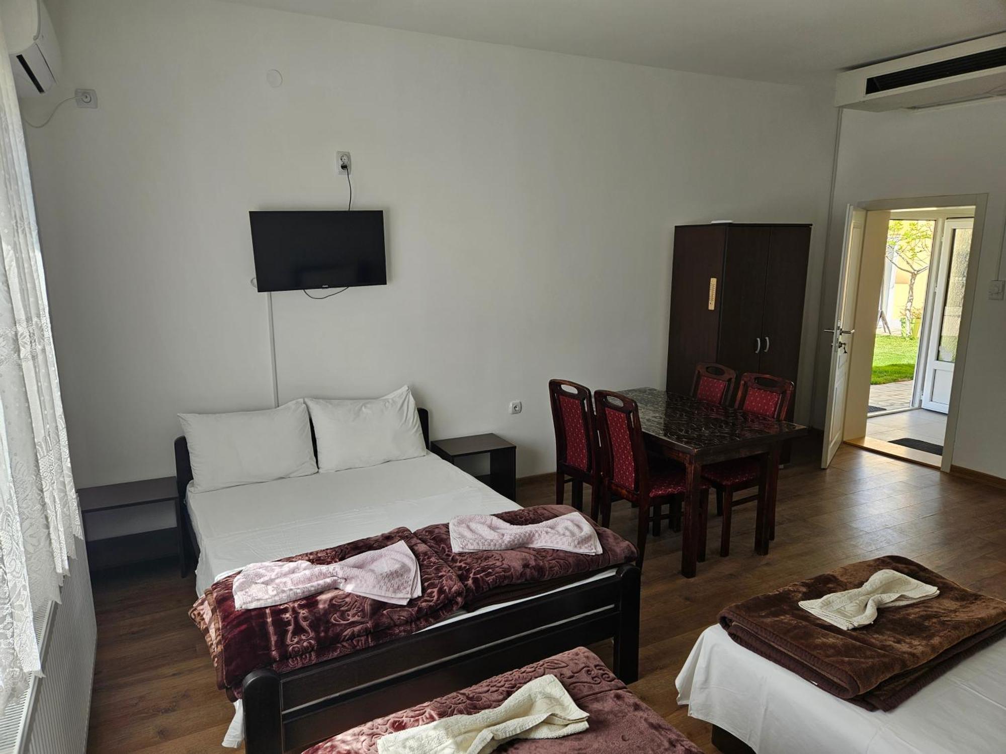 Apartments Kuca Aleksic Ni Eksteriør bilde