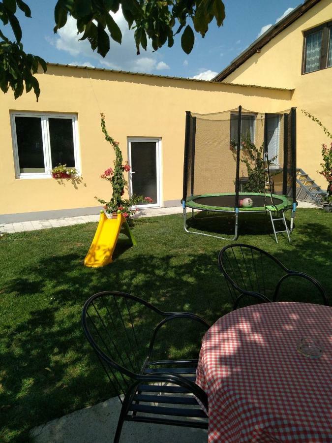 Apartments Kuca Aleksic Ni Eksteriør bilde